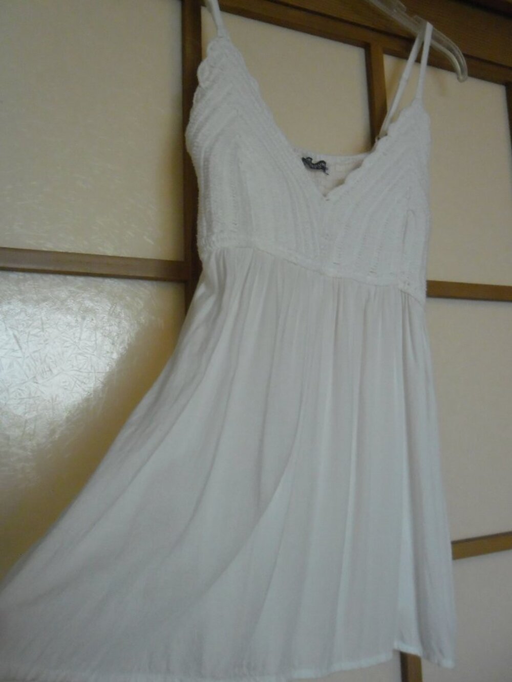 Earthbound Trading Co. White Floaty Top. Made in India. Part cotton. Small size.